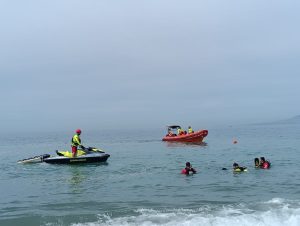 Continúa búsqueda hombre desaparecido en playa Camarones