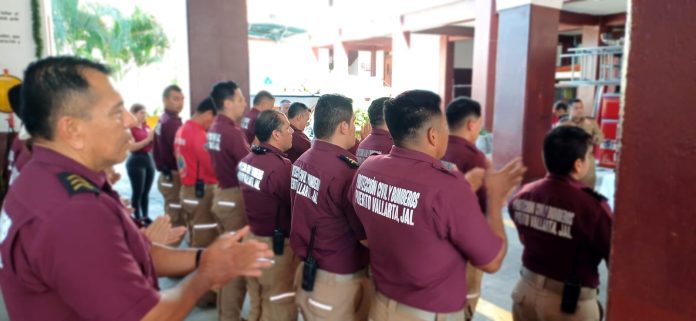 Homenaje a ex bombero José Villarreal