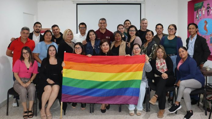 Fortalecimiento Familias Diversas Inicia programa en Puerto Vallarta
