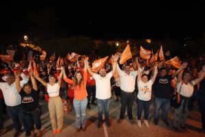 "El Mochilas" promete mejoras en Barrio Santa María