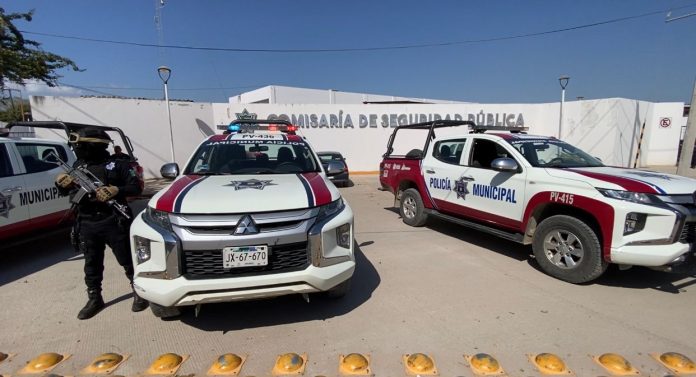 Dos policías suspendidos por 6 meses en Puerto Vallarta