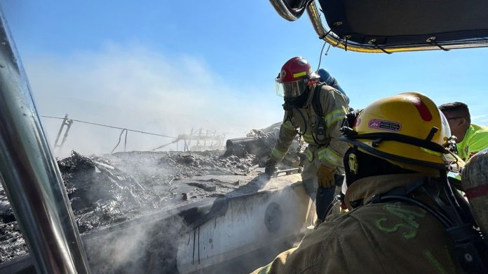 Incendio de embarcación en La Cruz de Huanacaxtle