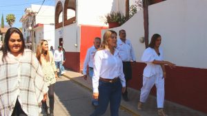 Yésica Zatarain se reúne con mujeres en Guachinango para discutir sobre empoderamiento económico y derechos de género