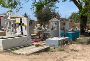 El Día de la Madre registra baja afluencia en panteones debido a la combinación de la celebración entre semana y altas temperaturas