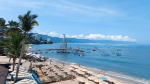 Puerto Vallarta proyecta 7 millones de turistas aéreos este año 2024, impulsado por vuelos internacionales