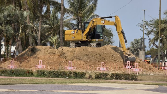 El alcalde de Vallarta aclaró que no se busca eliminar definitivamente las cruces colocadas en la glorieta de Las Juntas