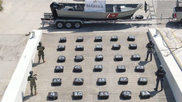 Asegura tonelada y media de cocaína frente a las costas de Jalisco