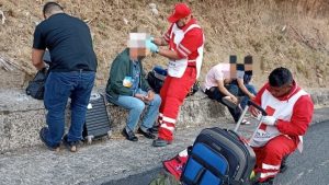 Al menos seis personas resultaron lesionadas tras un choque en la carretera Tepic-Guadalajara entre un autobús de pasajeros y camión de carga