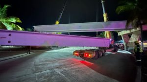 Avanza el Nodo Vial de Las Juntas con la instalación de las primeras trabes del puente vehicular. La obra ya presenta un 60% de avance