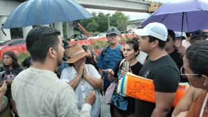 Reabren carretera Federal 200 tras bloqueo en Vallarta, después de casi siete horas de bloqueo tras llegar a un acuerdo con autoridades